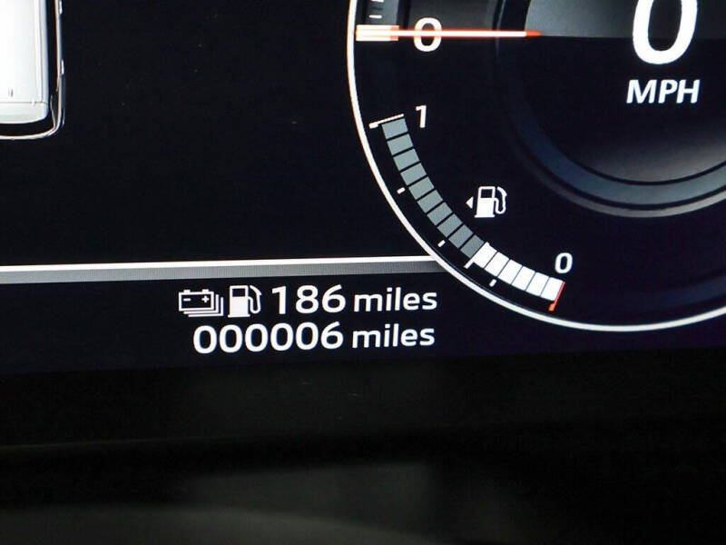 2025 Mitsubishi Outlander PHEV SE