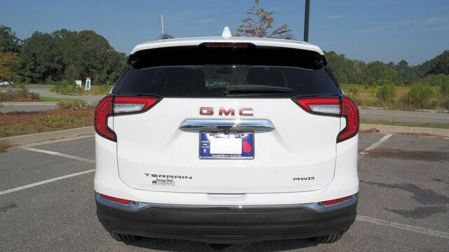 2024 GMC Terrain SLT