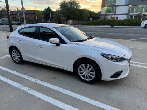 2016 Mazda MAZDA3 i Sport