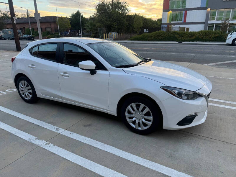 2016 Mazda MAZDA3 i Sport