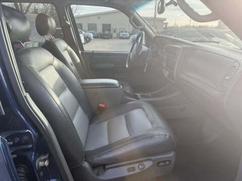 2004 Ford Explorer Sport Trac