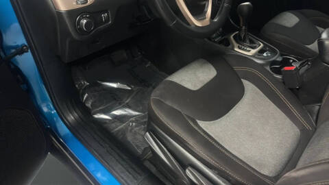 2017 Jeep Cherokee Sport Altitude
