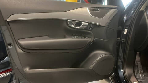 2025 Volvo XC90 B5 Core Bright Theme