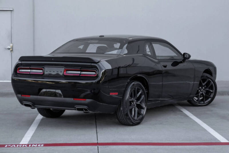 2022 Dodge Challenger SXT