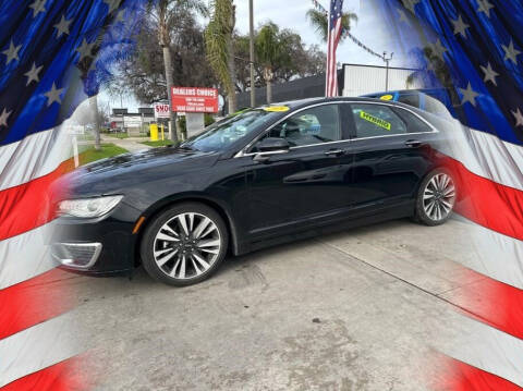 2018 Lincoln MKZ Hybrid for sale at Dealers Choice Inc in Farmersville CA