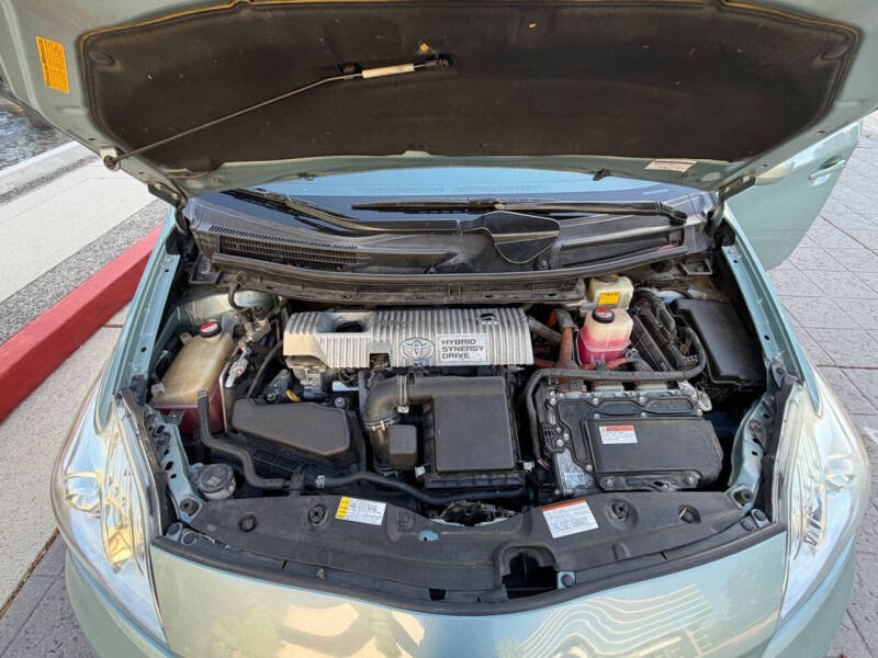 2015 Toyota Prius Three