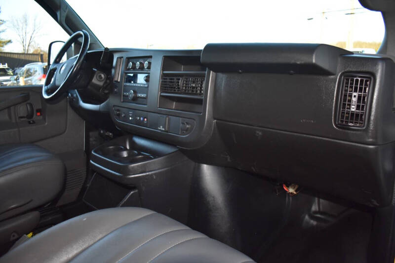 2021 Chevrolet Express 2500