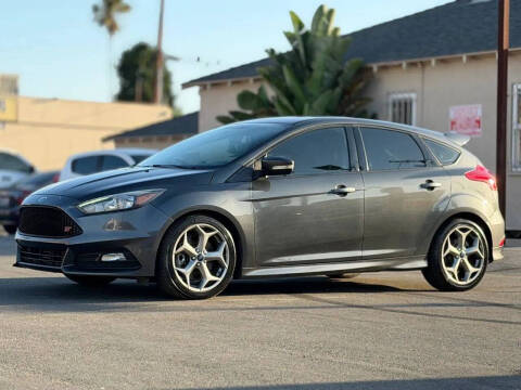 2017 Ford Focus ST