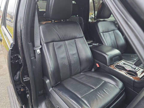 2017 Lincoln Navigator Select