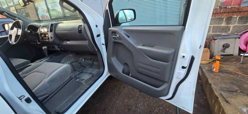 2016 Nissan Frontier SV