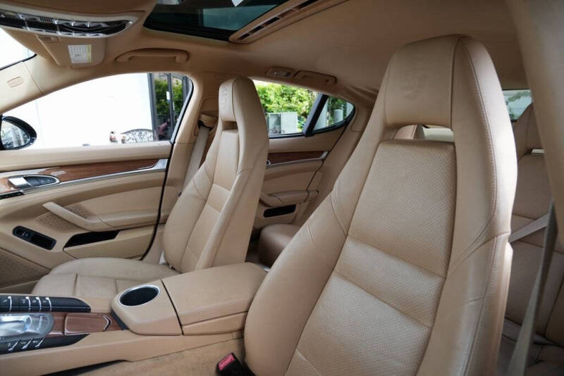 2013 Porsche Panamera