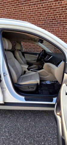2017 Hyundai Tucson SE Plus