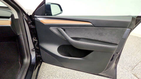 2025 Tesla Model Y Long Range
