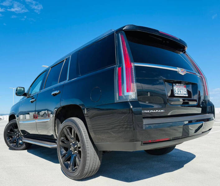 2019 Cadillac Escalade Luxury