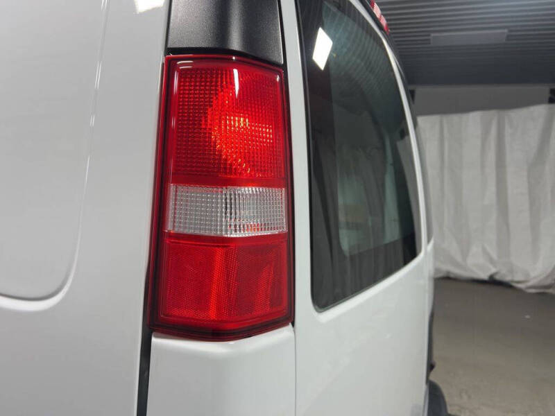 2024 Chevrolet Express 2500