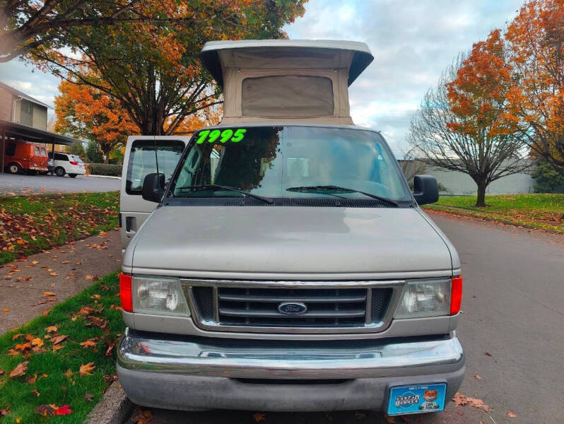 2003 Ford E-Series E-250 SD