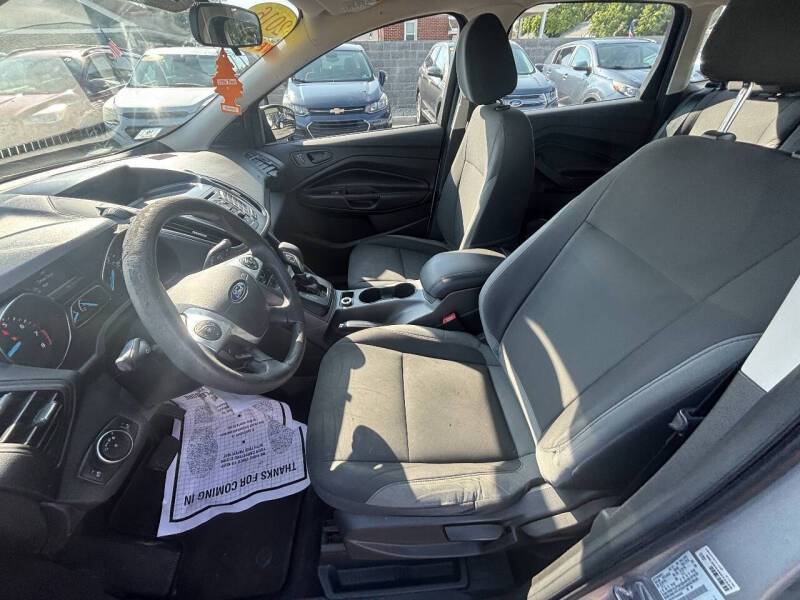 2016 Ford Escape S