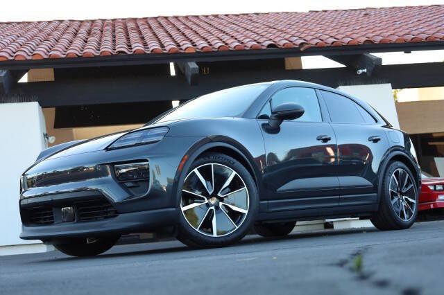 2025 Porsche Macan 4 Electric