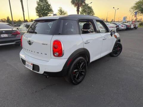 2015 MINI Countryman Cooper