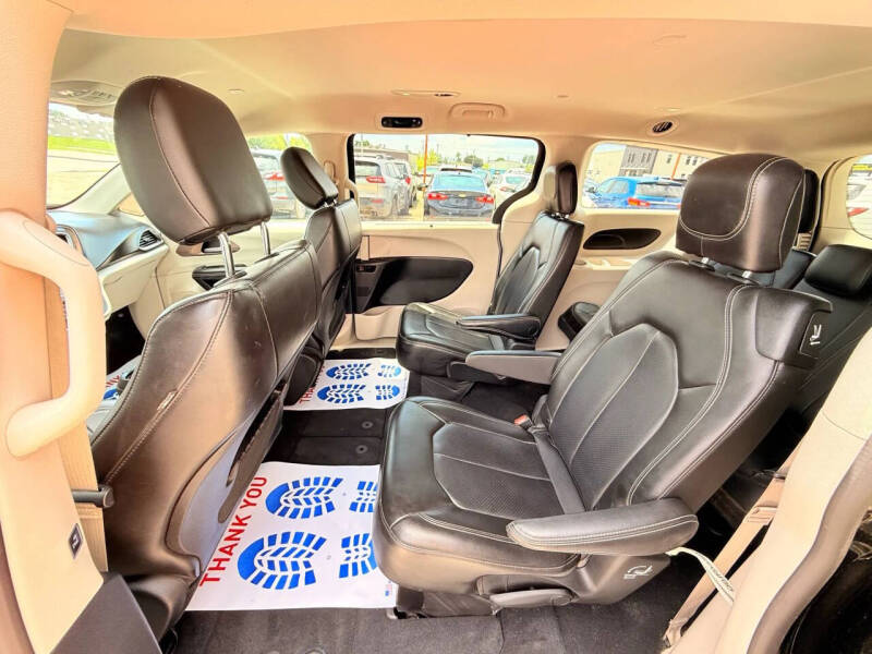2021 Chrysler Voyager LXi