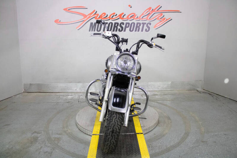 2005 Suzuki Boulevard C50