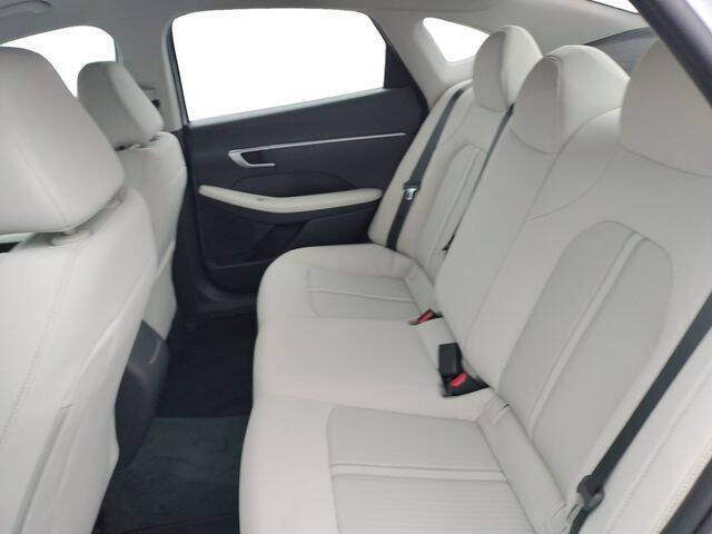 2025 Hyundai Sonata SE