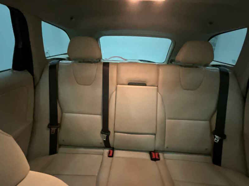 2016 Volvo XC60 T5 Drive-E Premier