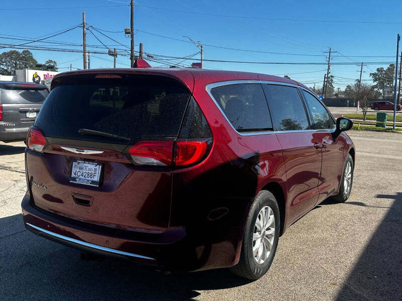 2019 Chrysler Pacifica LX