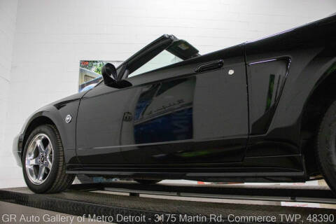 2004 Ford Mustang GT Deluxe