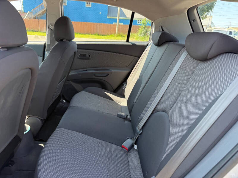 2009 Kia Rio5
