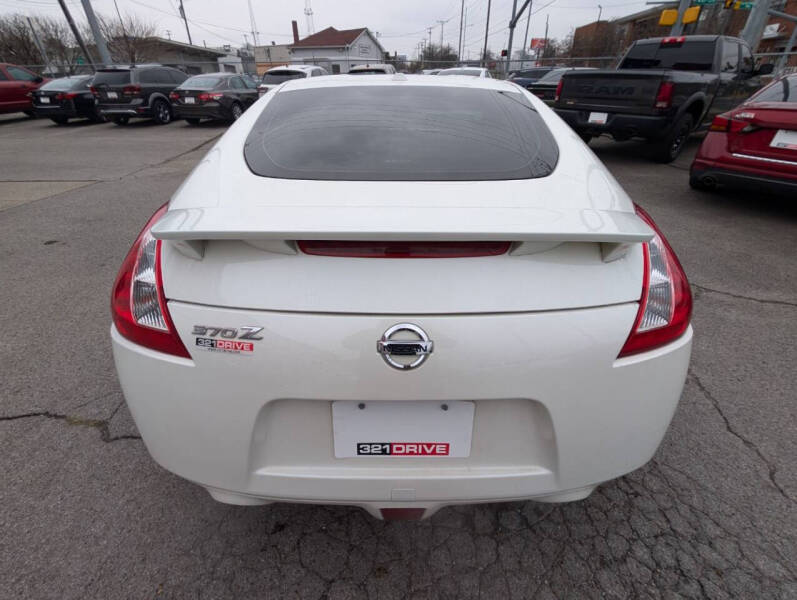 2014 Nissan 370Z Touring