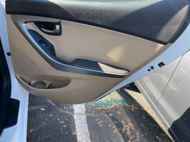 2013 Hyundai Elantra GLS