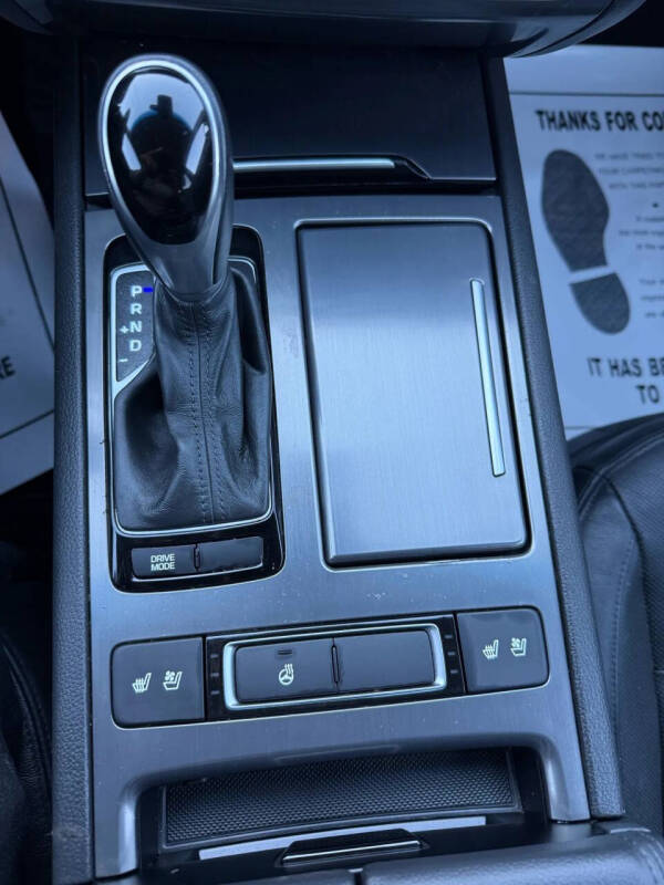 2016 Hyundai Genesis