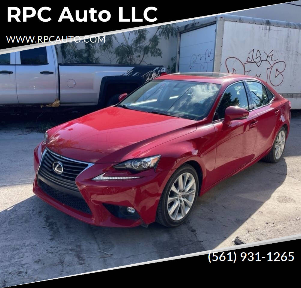 2016 Lexus IS 300's photo