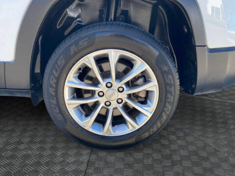 2022 Jeep Cherokee Latitude Lux