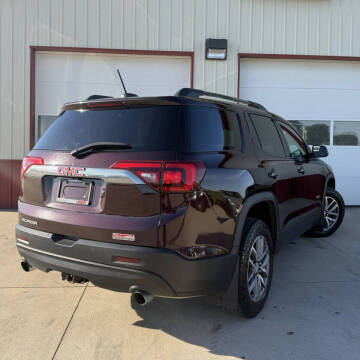 2017 GMC Acadia SLE-2