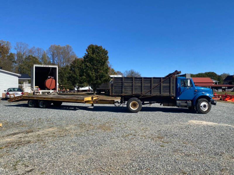 2001 International 4900