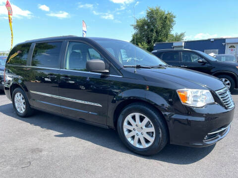 2013 Chrysler Town and Country for sale at TD MOTOR LEASING LLC in Staten Island NY