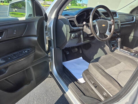 2017 Chevrolet Traverse LT