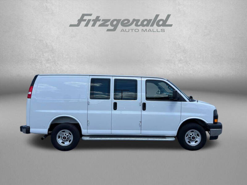 2025 GMC Savana 2500