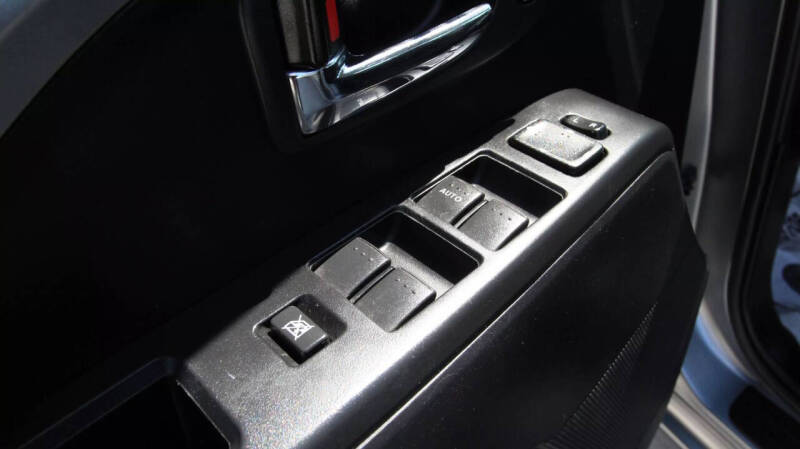 2014 Mazda MAZDA5 Sport