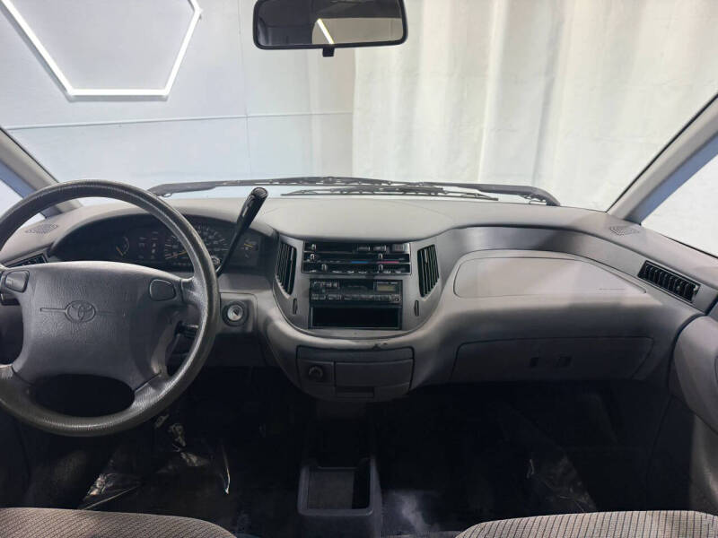 1995 Toyota Previa DX