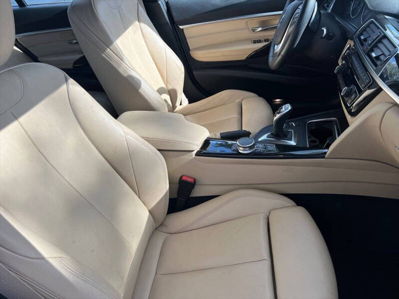 2018 BMW 3 Series 330i