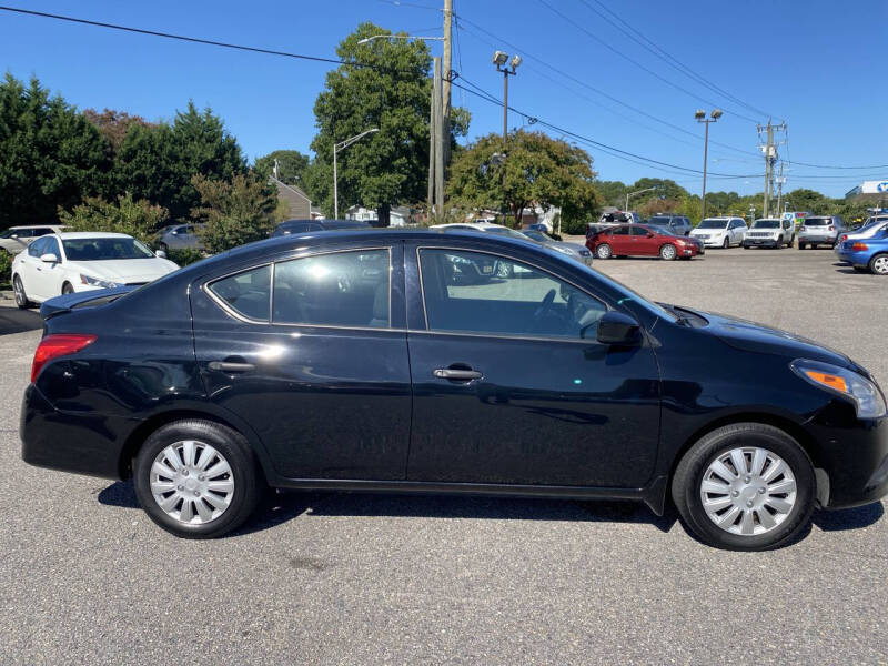 2018 Nissan Versa S Plus