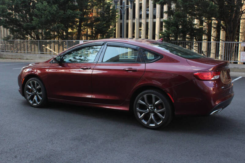 2015 Chrysler 200 S