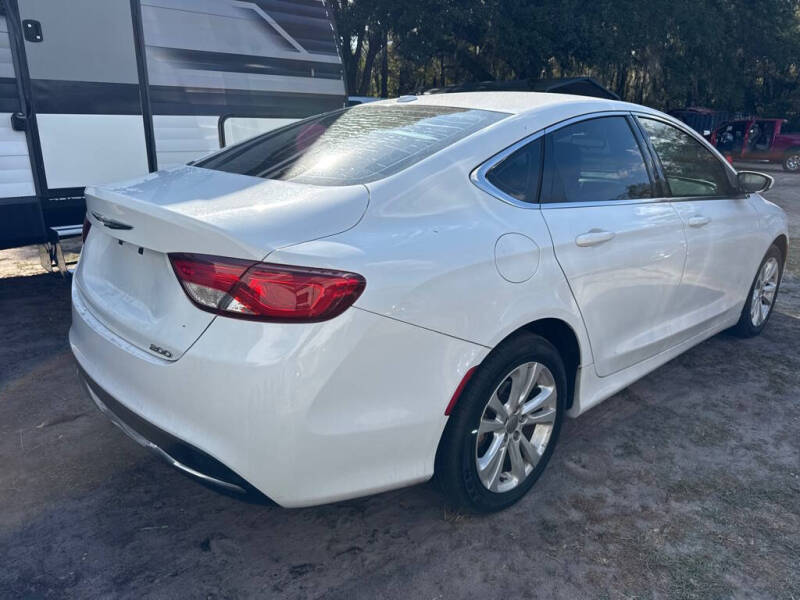 2016 Chrysler 200 Limited