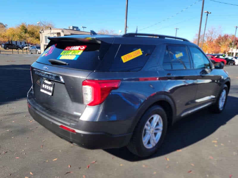 2020 Ford Explorer XLT photo 6