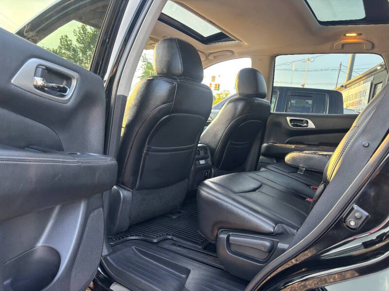 2017 Nissan Pathfinder Platinum