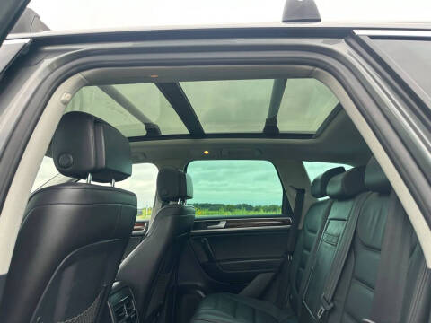 2014 Volkswagen Touareg TDI Sport