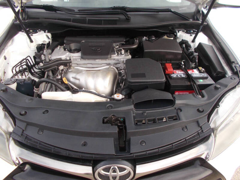 2017 Toyota Camry SE